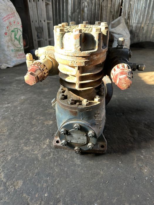 Компрессор промышленный для холодильника