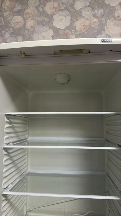 Холодильник на продажу