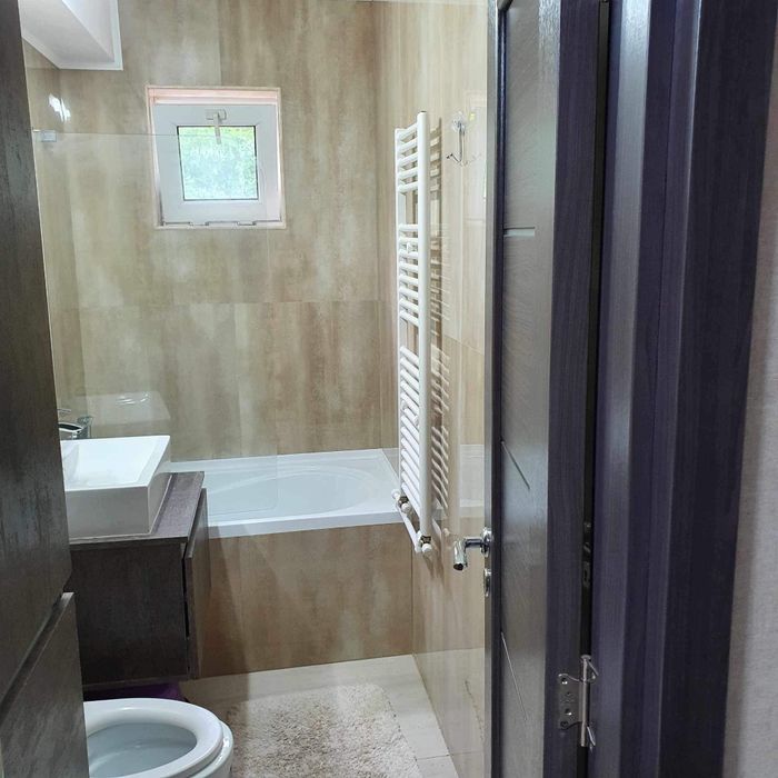 Proprietar inchiriez apartment  cu 2 camere Tomis Nord