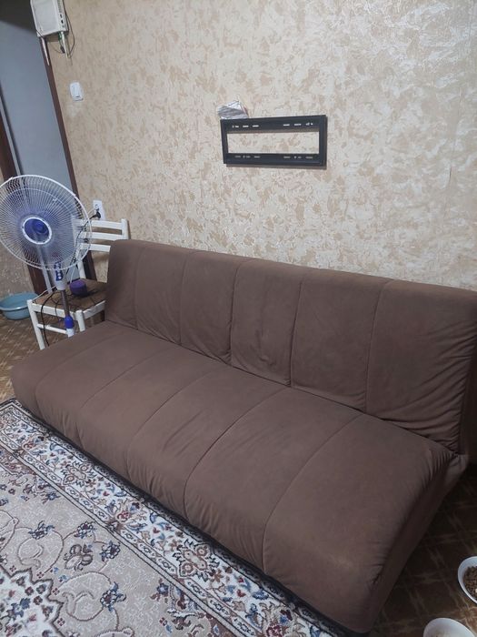 Продам диван раскладной!