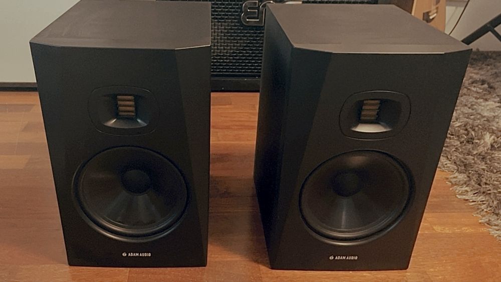 Vand monitoare de studio Adam T8V