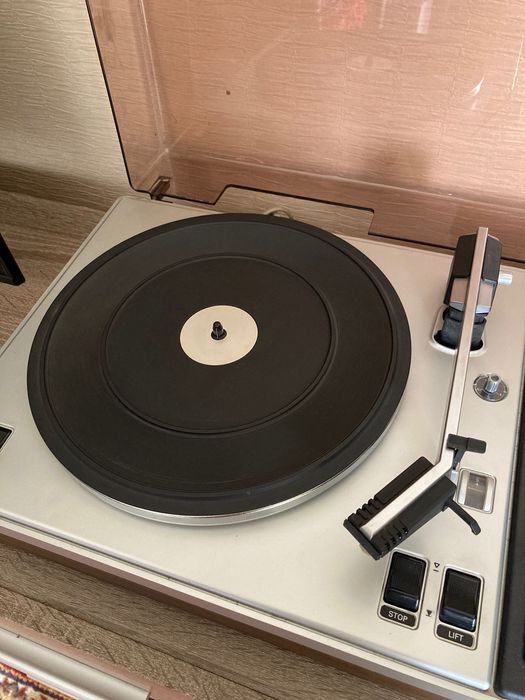 PHILIPS 22GF827/04  Грамофон  с усилвател и тонколона  VINTAGE