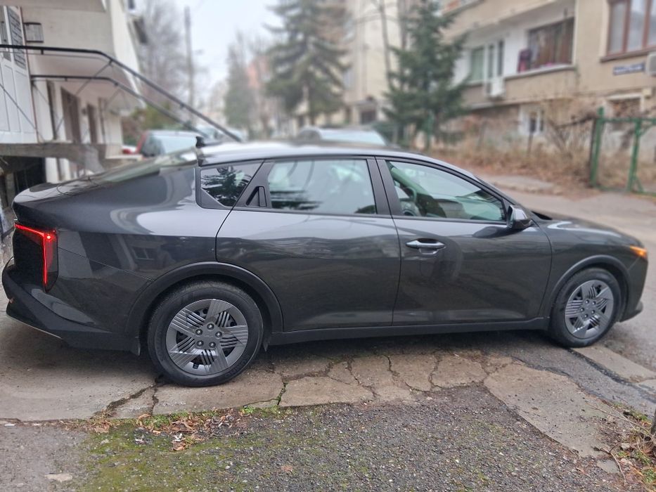 Киа   К4  LX 2.0  18500km