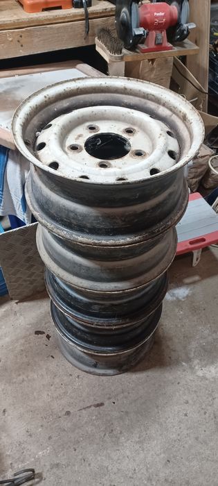 De vânzare: 5 jante originale din oțel pentru Land Rover Defender, diametru 16 inch.