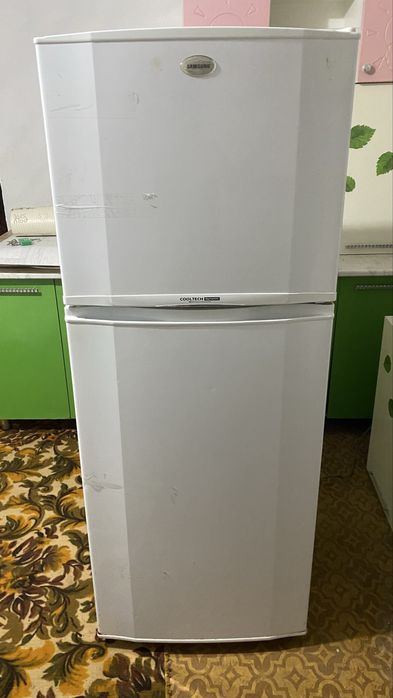 Продам холодильник