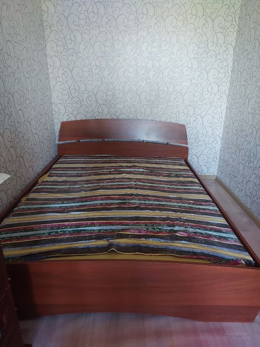 продам диван , тахта