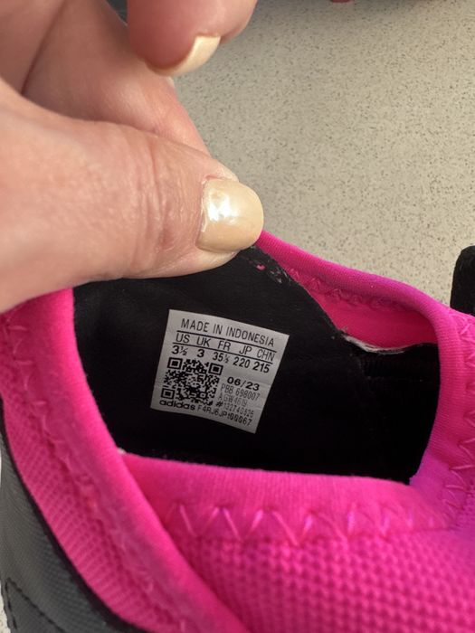 Adidas predator - бутонки за футбол