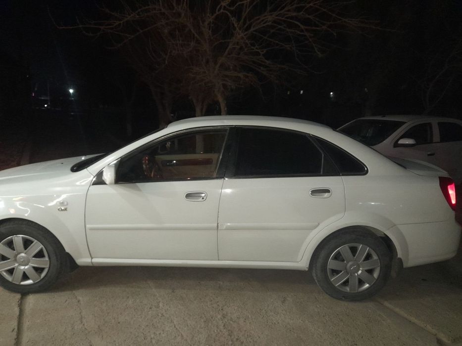 Шевролет ласетти 1.8