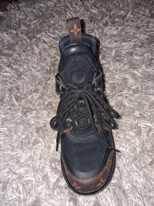 Adidasi Louis Vuitton