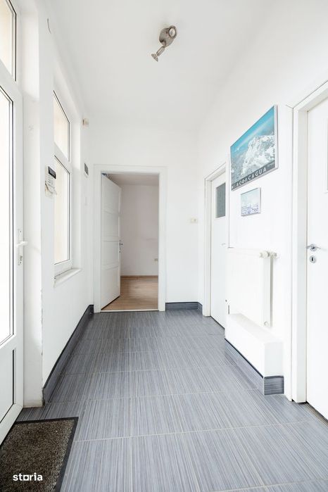 Apartament 2 camere decomandat, centrala – Revolutiei