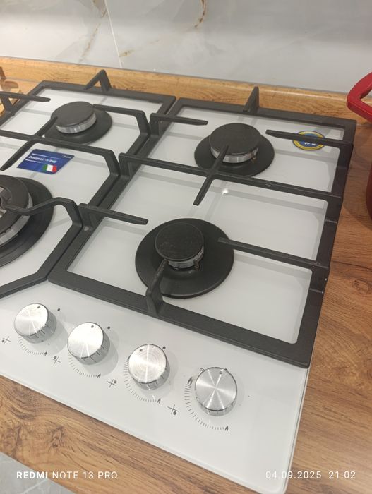 Срочно варочная панель от Midea