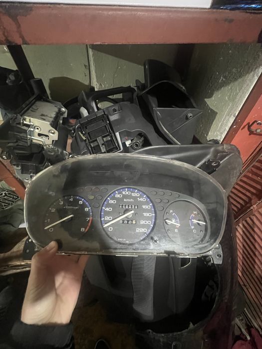 Части за honda civic 6