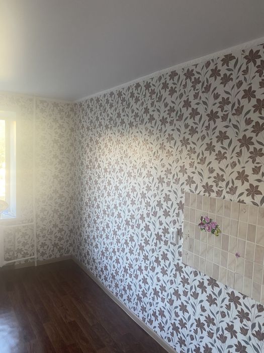 Срочно продам   комнату в общежитии