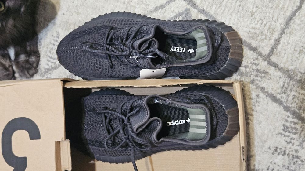 Кроссовки Yeezy 350