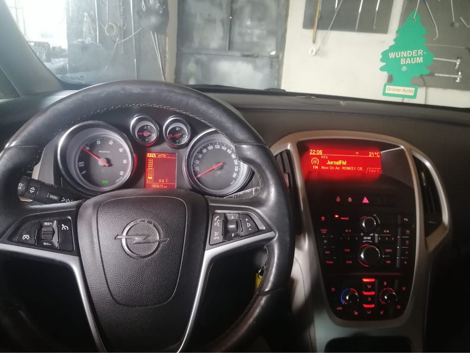 Opel Astra J 2012 de vânzare