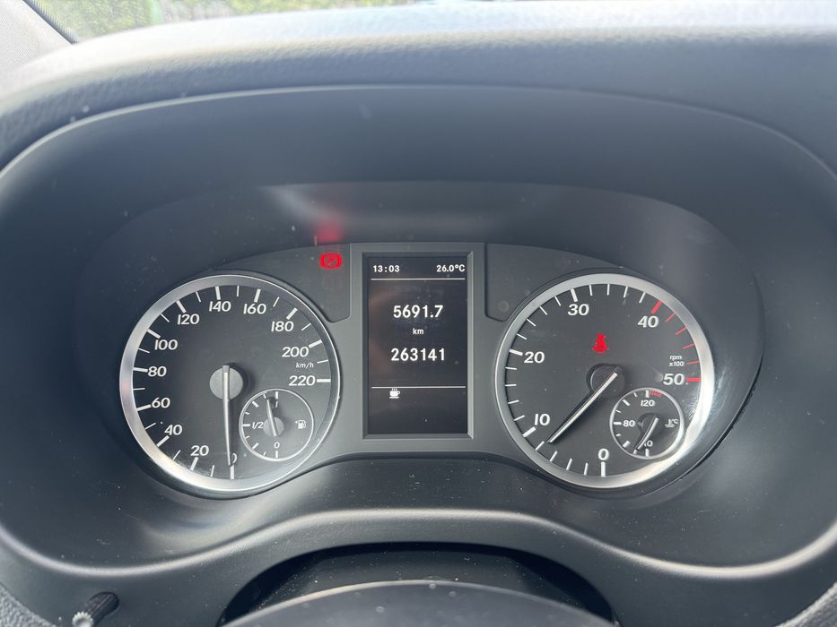 Mercedes vito 8+1