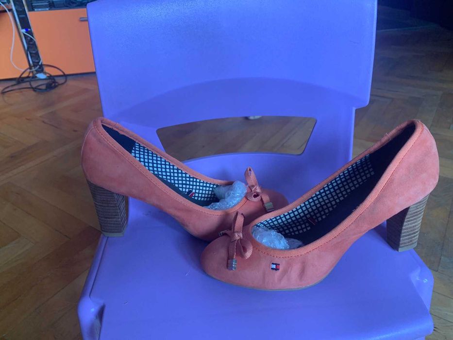 Елегантни дамски обувки  Tommy Hilfiger , размер 37