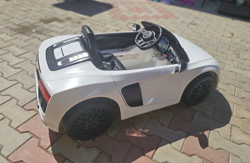 Masinuta electrica Audi R8 Spyder