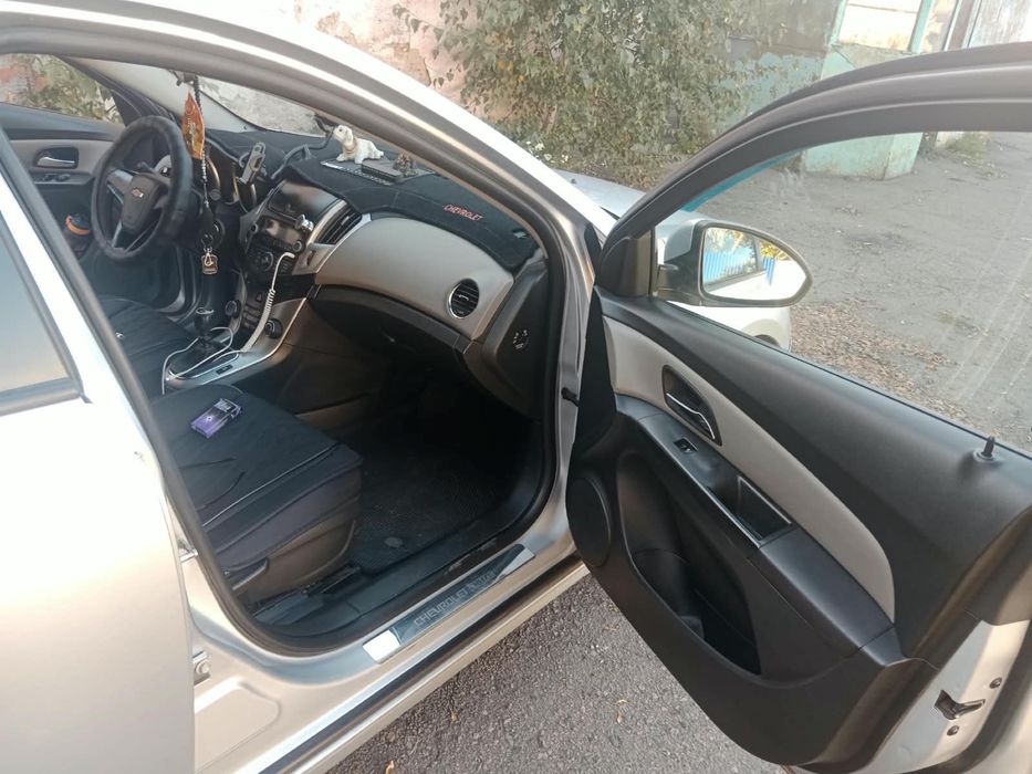 В продаже CHEVROLET CRUZE 2013 год