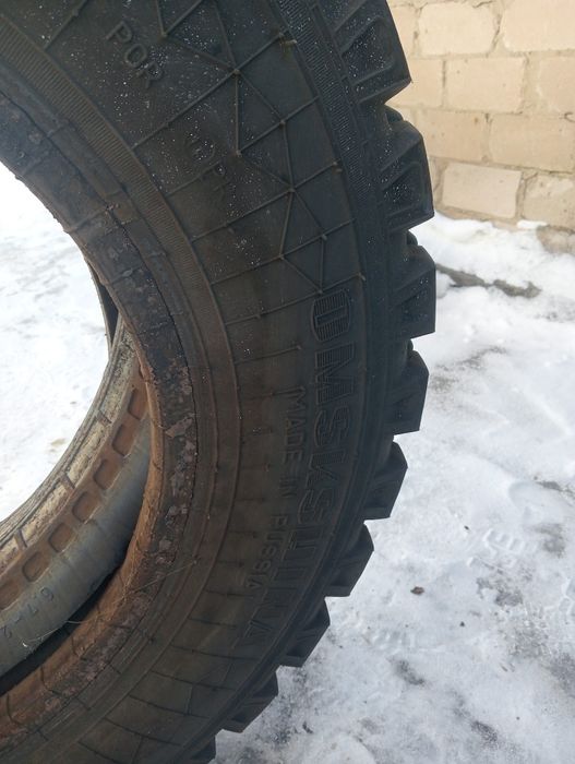 Автошина грузовая