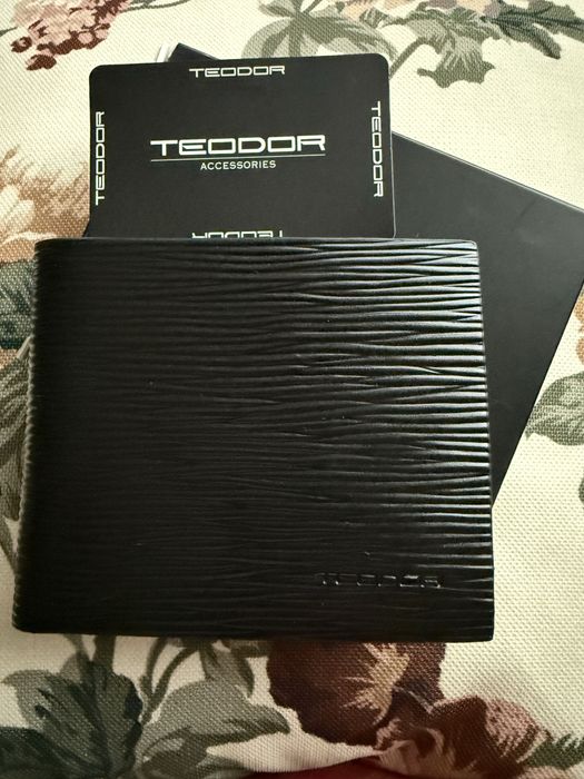 Ново мъжко портмоне Теодор