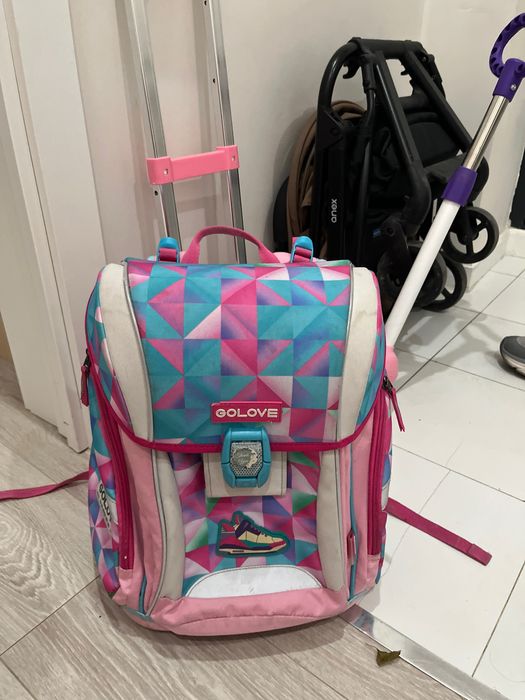 Срочно продаю детское кресло , самокат и велосипед