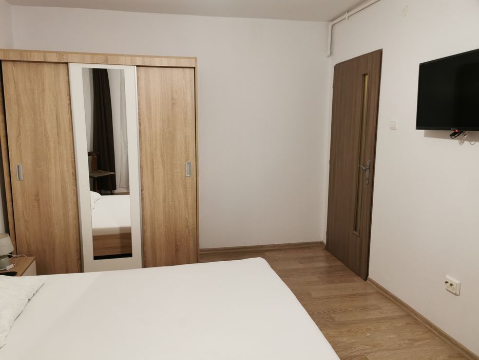 Proprietar închiriez garsonieră