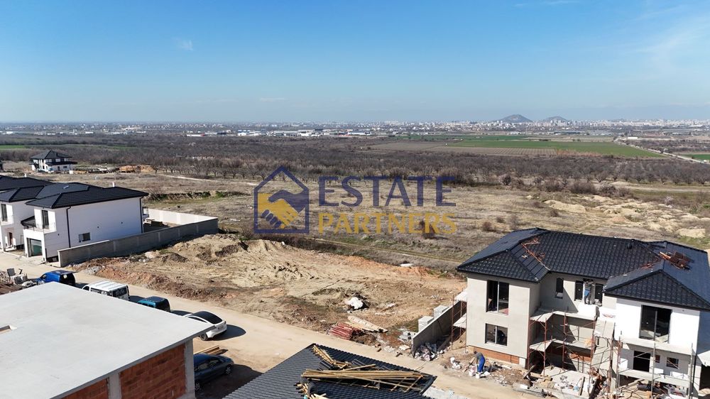 Парцел в Пловдив, област-с.Белащица площ 574 цена 110000