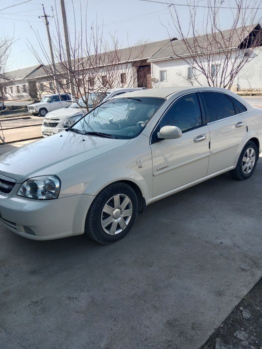 Lasseti 2011 probeg 340 ming kiraska 2ta detalida