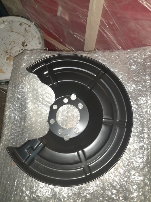 Vând rument de presiune + apărători pentru discuri spate