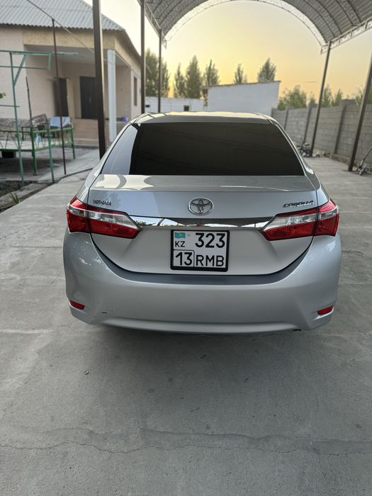 Toyota corolla 2013г