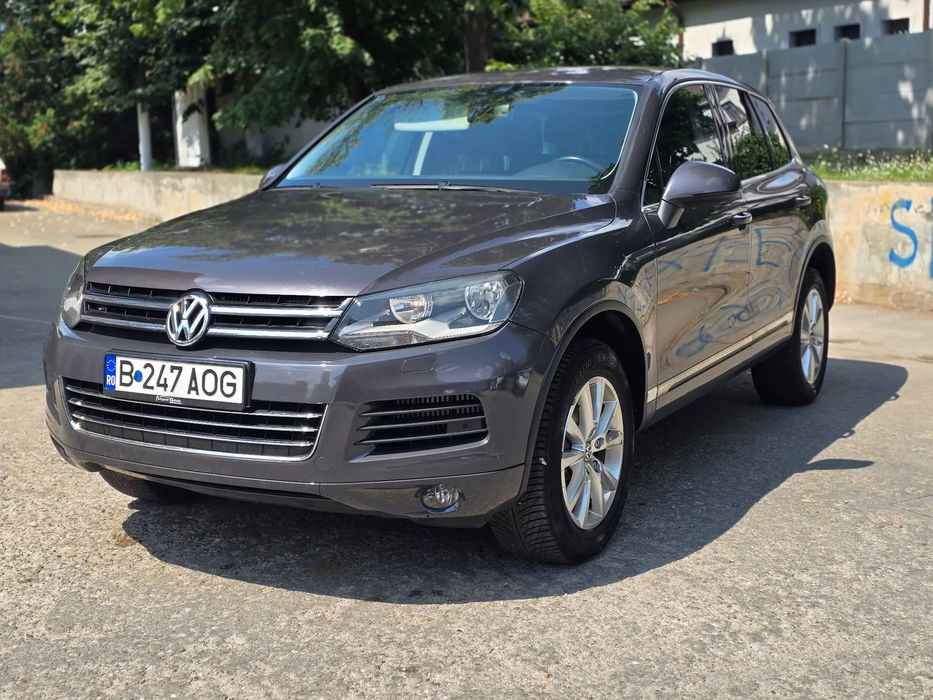 Volkswagen Touareg 3.0 tdi 245 cp Navi