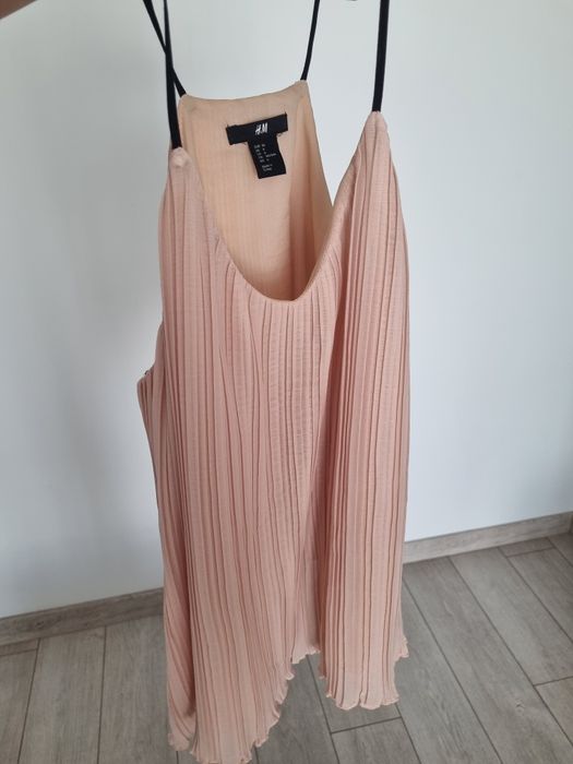 Top plisat, vaporos H&M