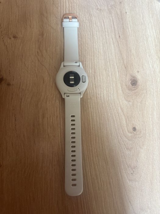 Смарт часовник vivomove 3s