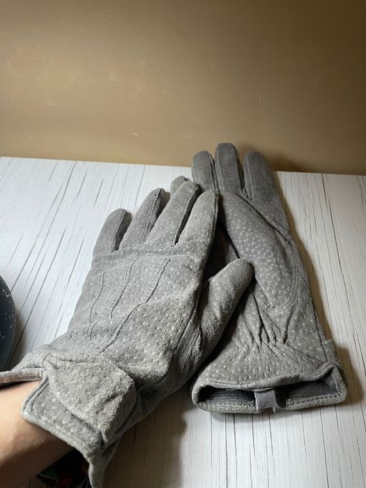 Manusi din piele întoarsa