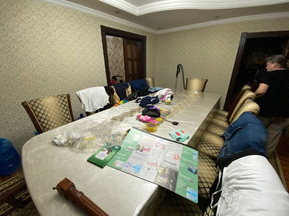 Продаëтся гостинный мебель