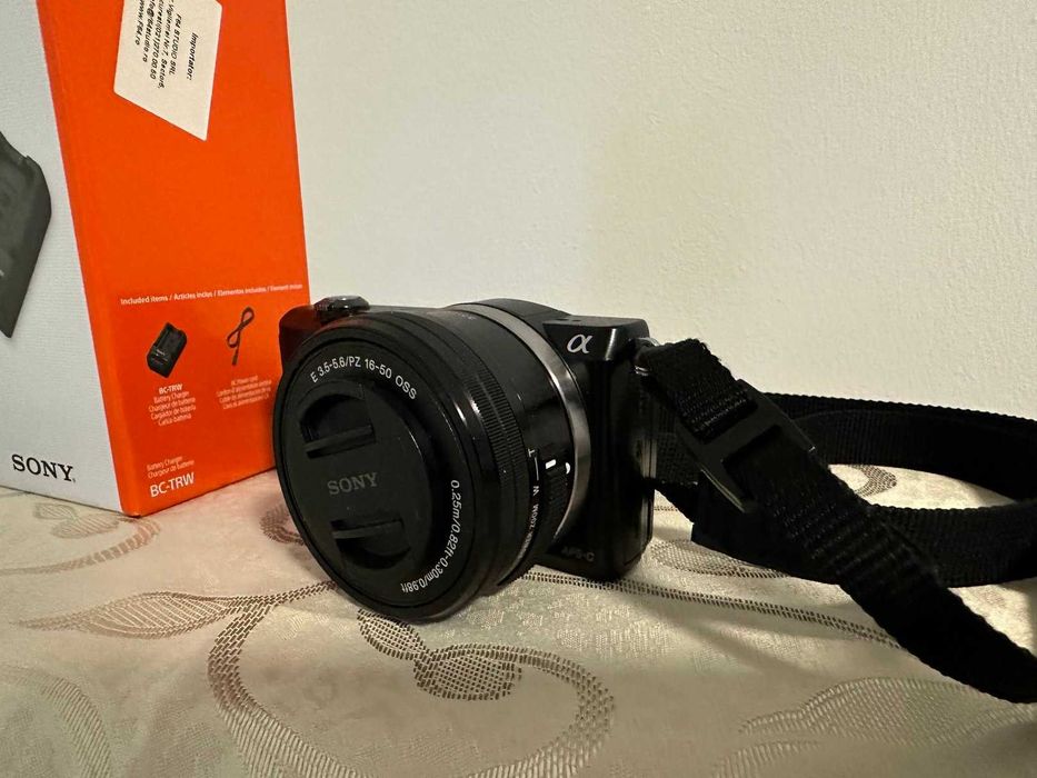 Camera foto/video mirrorless Sony Alpha A5000