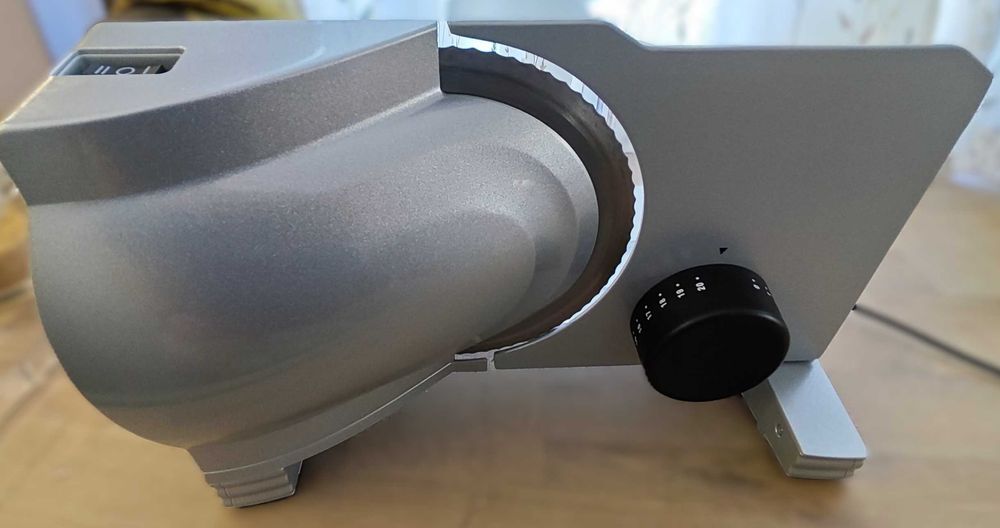 Електрическа резачка за храна Bestron AFS9018S - Колбасорезачка