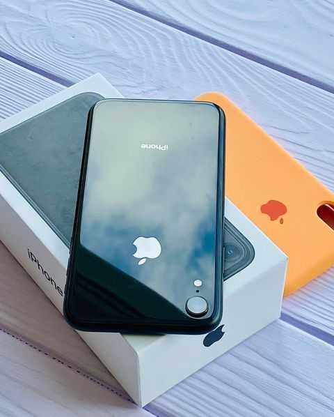 Iphone Xr / 128GB / NEVERLOCK