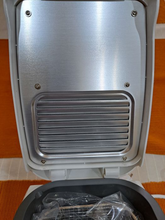 Friteuza compacta Kenwood DF150