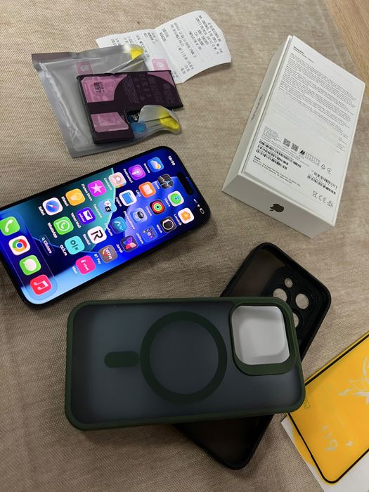 Vand/schimb Iphone 15 pro negru