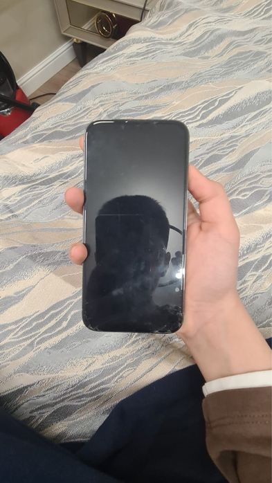 Iphone 13 pro,в ярко голубов цвете