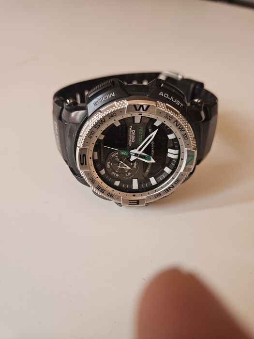 Ceas casio pro trek