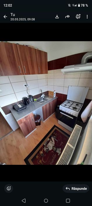 Vând apartament.