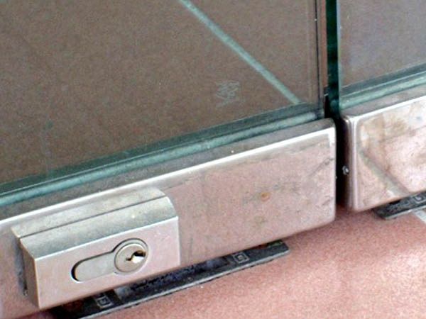 Мастер по замкам, кулф урнатиш алмаштириш буйича