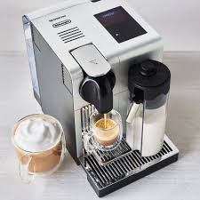 Кафемашина с капсули Nespresso Delonghi LATTISSIMA PRO EN750MB
