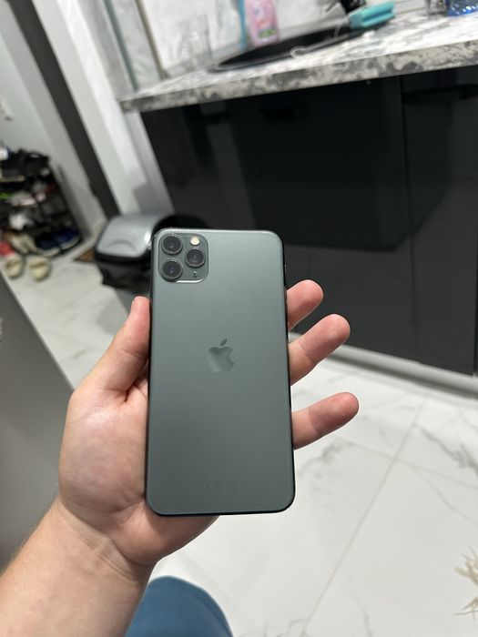 Vand iphone 11 pro max pentru piese/recarosare