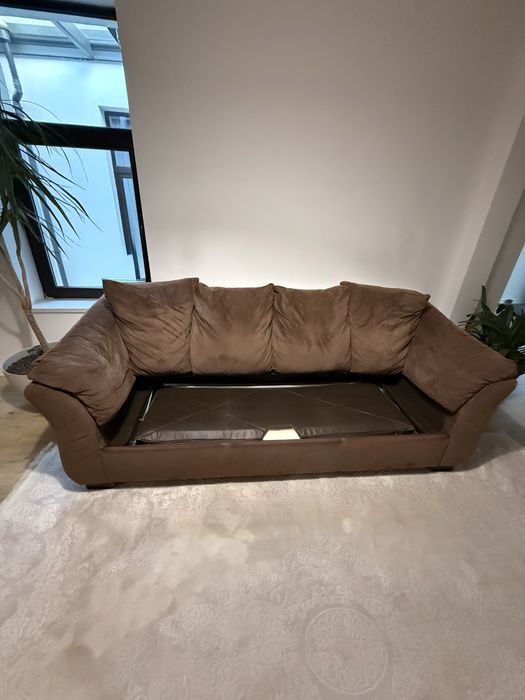 Canapea 3 locuri extensibila