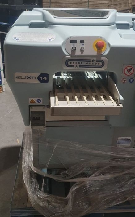 Masina de ambalat Elixa 14