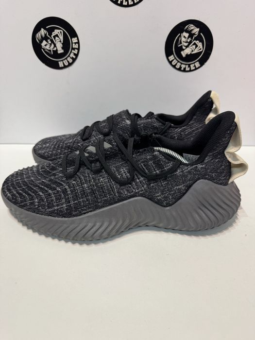 Маратонки ADIDAS ALPHABOUNCE . Номер 44.5